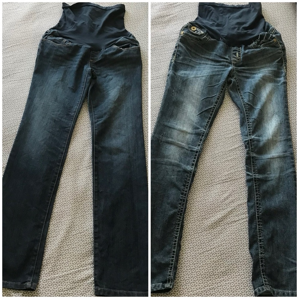 2 Maternity Jeans